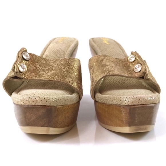 Bridget Gold Glitz Wood Platform Wedge Sandals - Picture 3 of 11